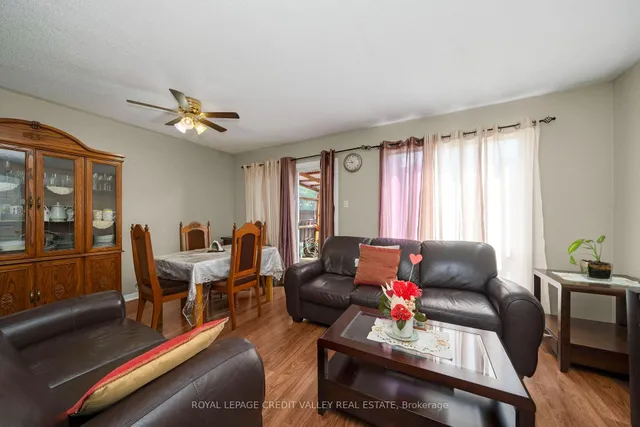 Additional image 6 of 19 Dunlop Crt