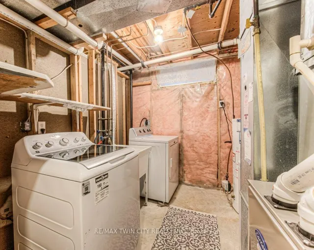 Additional image 30 of 44 Northmanor Cres