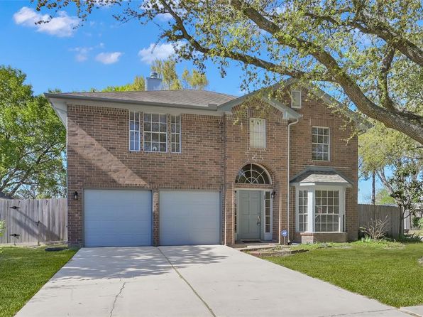 4911 Silver Fox Dr, Houston, TX 77066