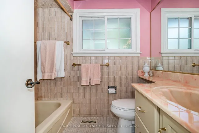 Additional image 31 of 36 Courtsfield Cres