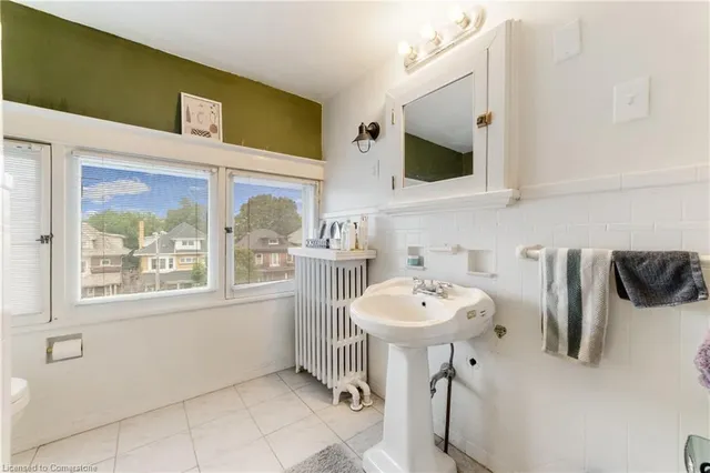 Additional image 33 of 91 Barnesdale Blvd