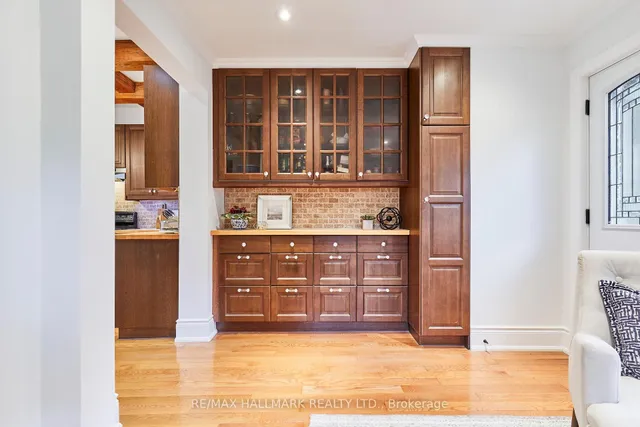 Additional image 18 of 183 Balsam Ave