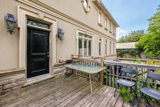 Additional image 40 of 10 Bainbridge Ave