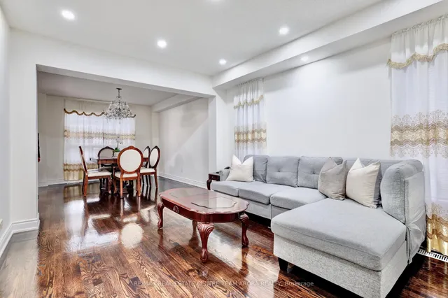 Additional image 12 of 329 Brisdale Dr