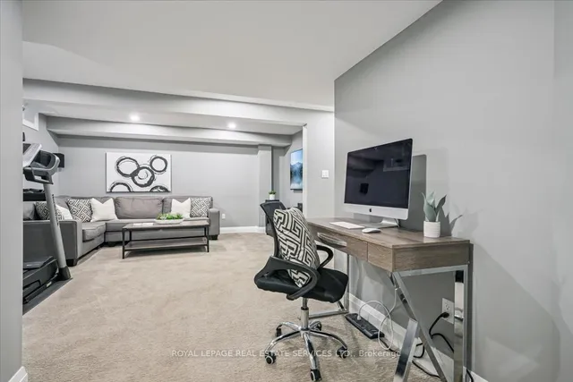 房产图片 31 - 3187 Cotter Rd