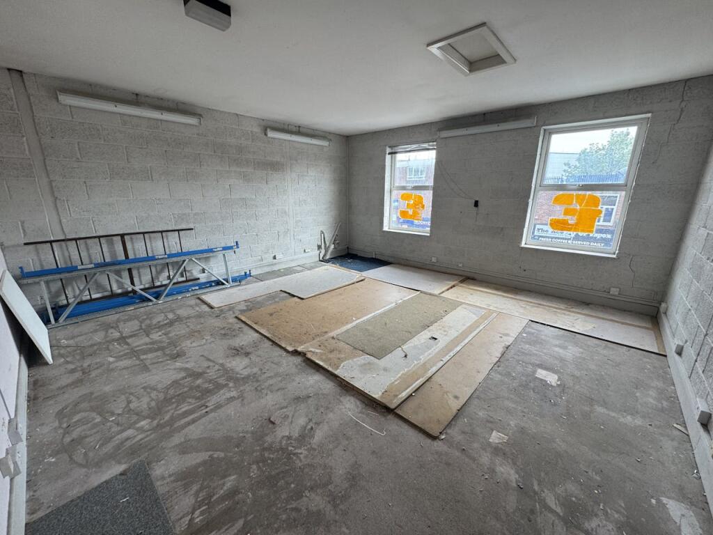 房产图片 6 - 英国伯明翰阿科克斯绿 Warwick Road 1134号, B27 6BL