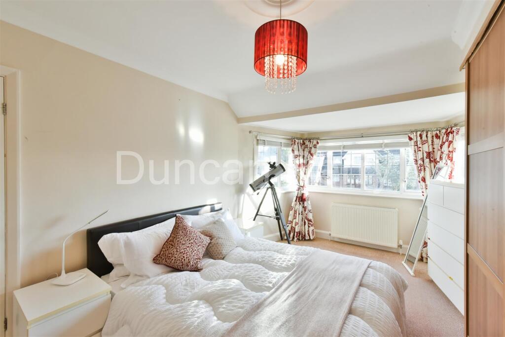 Additional image 25 of Moffats Lane, Brookmans Park, Herts