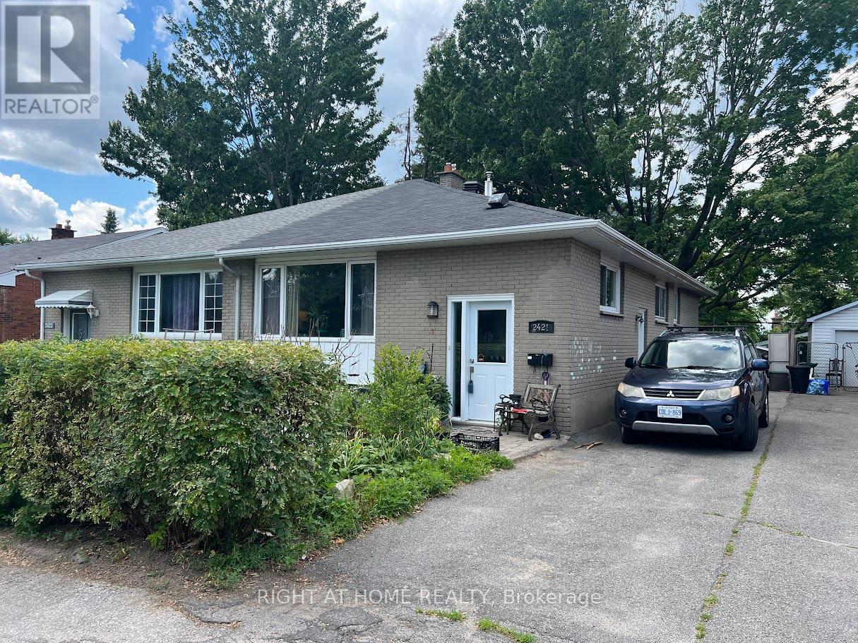 2421 IRIS STREET|Ottawa, Ontario K2C1C7