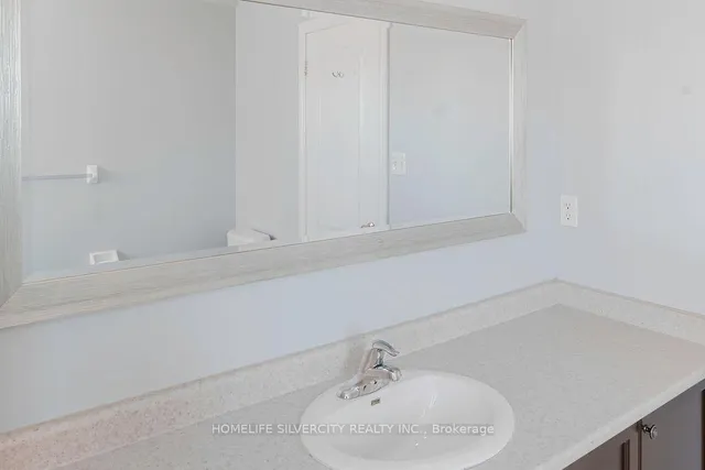 Additional image 29 of 26 Fossil St