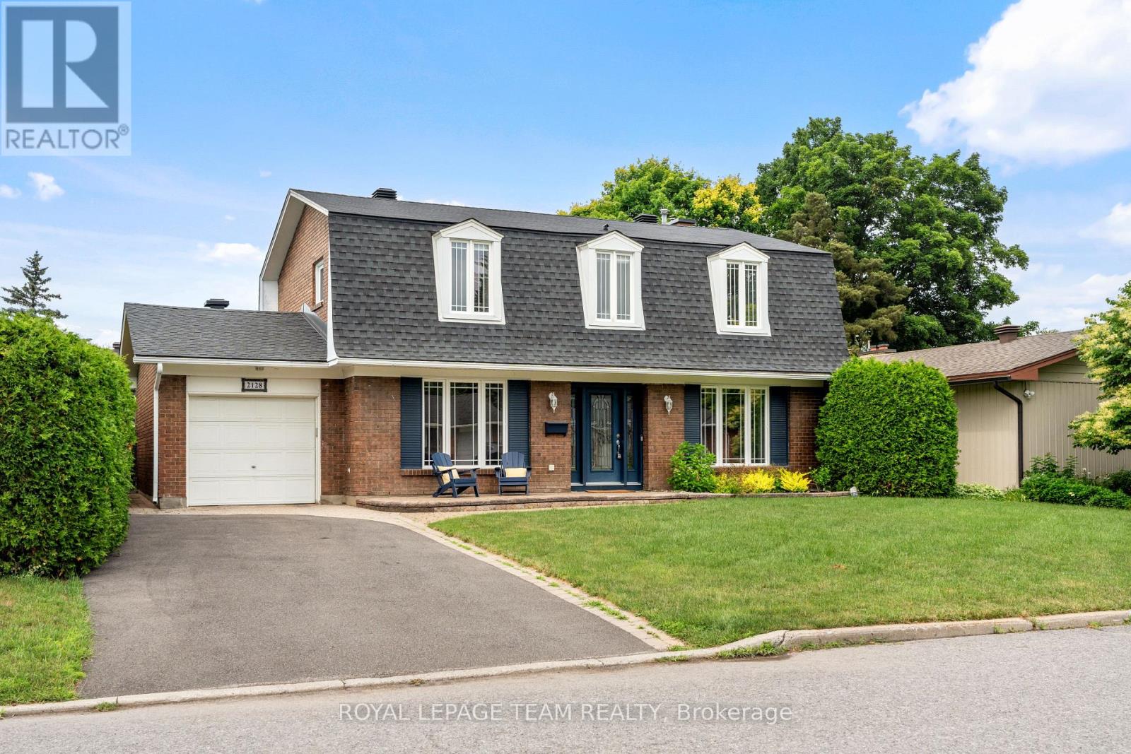 2128 HUBBARD CRESCENT|Ottawa, Ontario K1J6L2