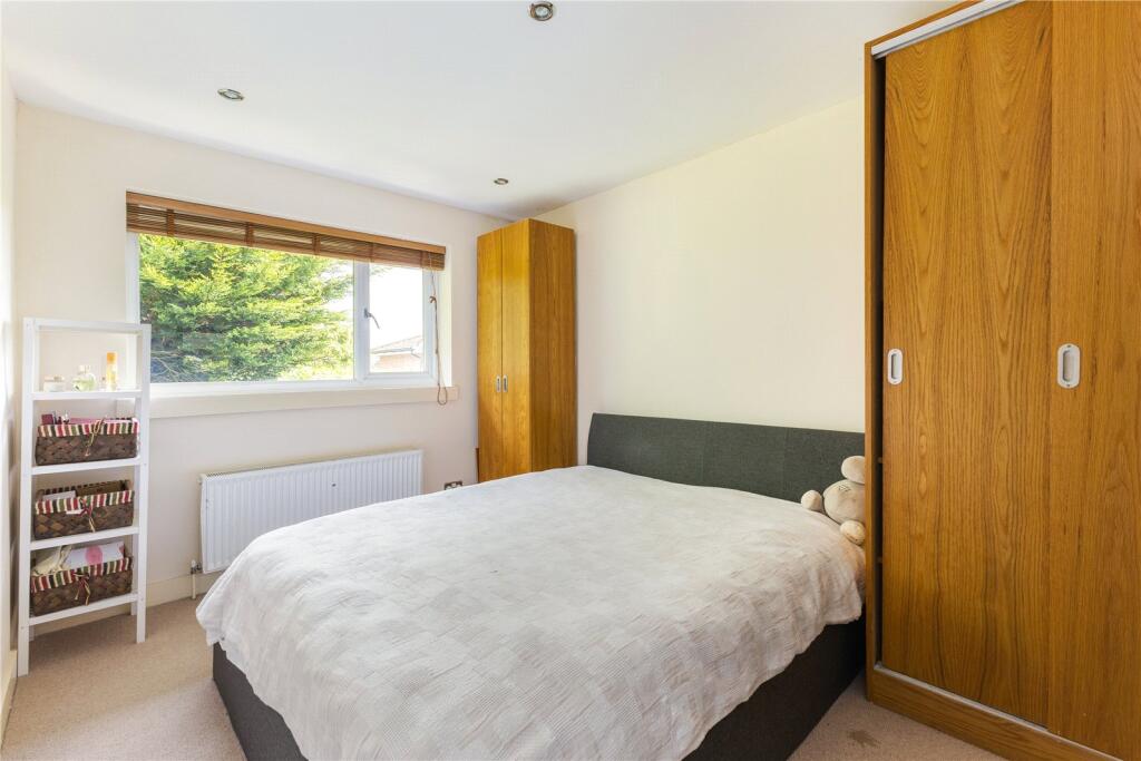 Additional image 9 of Welbeck Rise, Harpenden, Hertfordshire, AL5