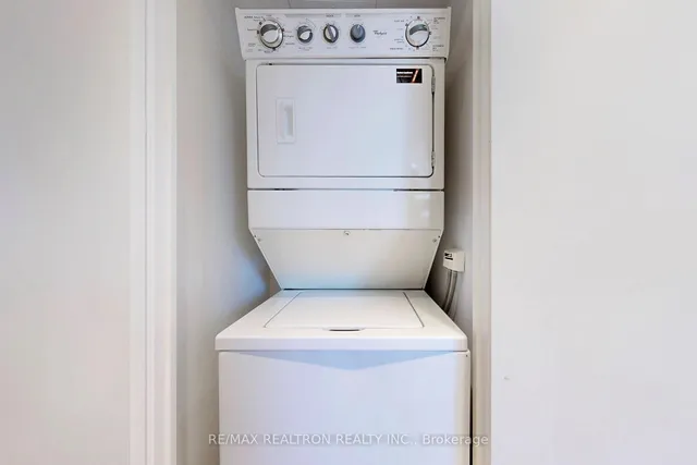 Additional image 21 of 76 Shuter St Unit 808