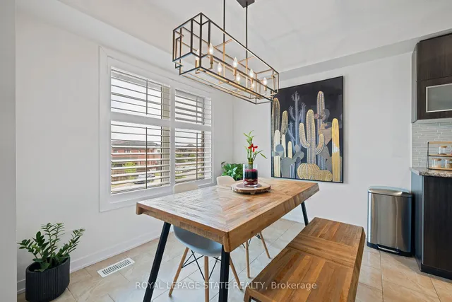 Additional image 20 of 136 Crafter Cres