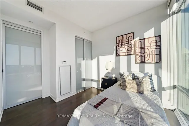 Additional image 18 of 88 Park Lawn Rd Unit 2116