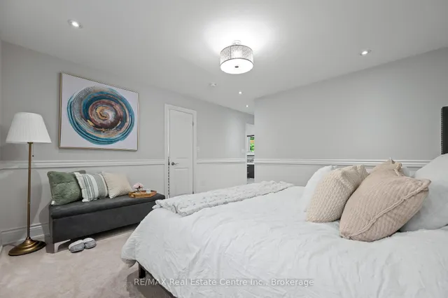 Additional image 22 of 47 Valentine Dr