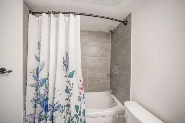 Additional image 14 of 871 Sheppard Ave Unit 29