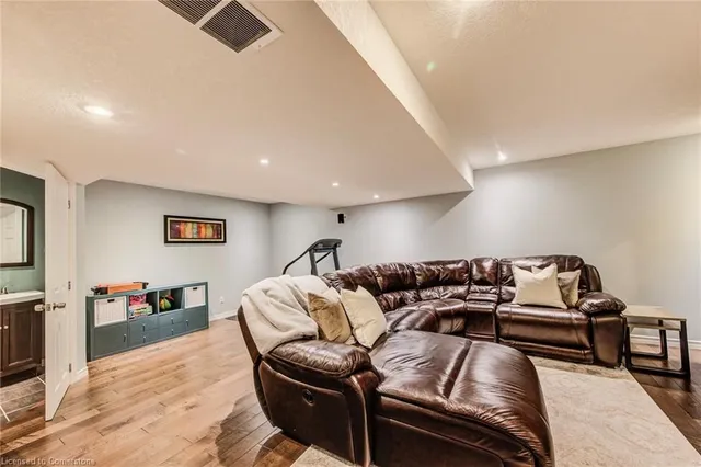 Additional image 24 of 54 Huck Cres