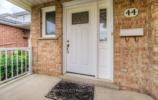 Additional image 4 of 44 Northmanor Cres
