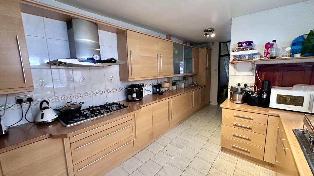 Additional image 8 of Yardley wood road, Moseley, B13