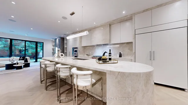 Additional image 16 of 38 Elgin Ave