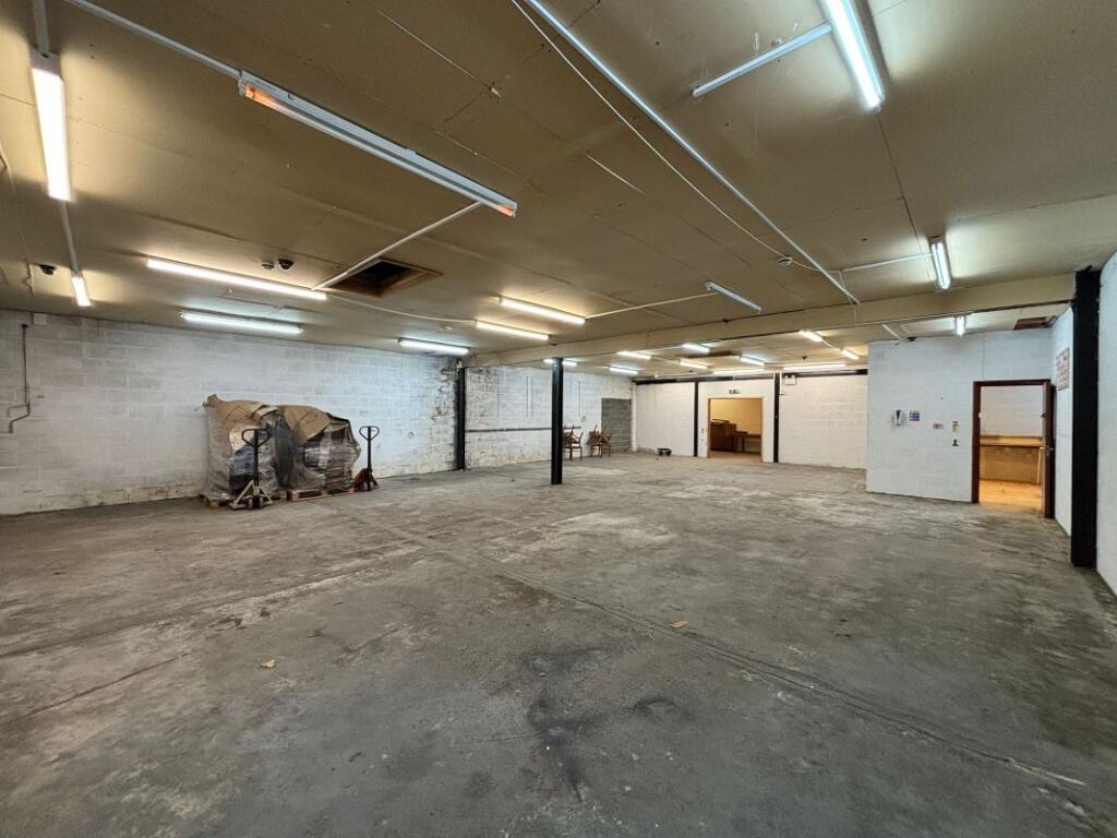 Additional image 16 of 23 Porters Wood, St Albans, Hertfordshire, AL3 6PQ