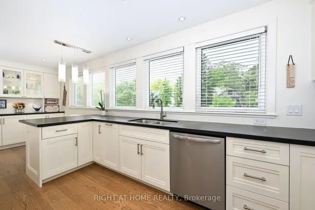 Additional image 7 of 140 Wellington St