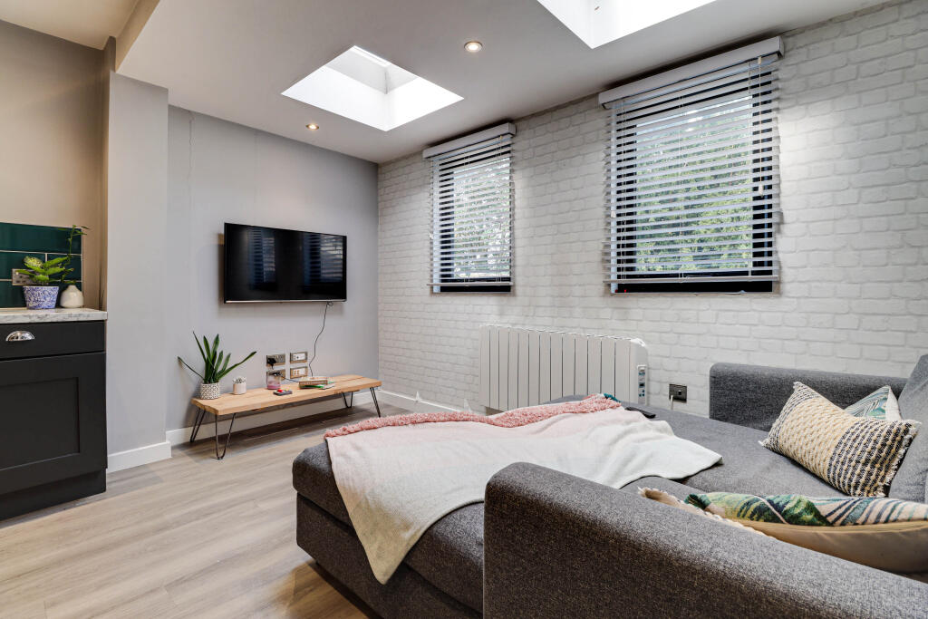 Additional image 12 of Holywell Hill, St. Albans, Hertfordshire, AL1