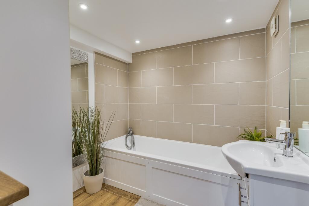 Additional image 5 of Codicote Road, Welwyn, AL6