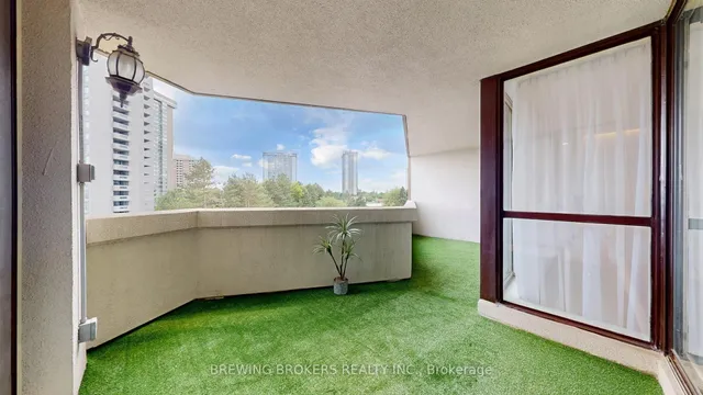 Additional image 31 of 85 Skymark Dr Unit 501