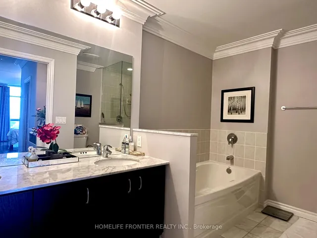 Additional image 9 of 1135 royal york Rd Unit 903