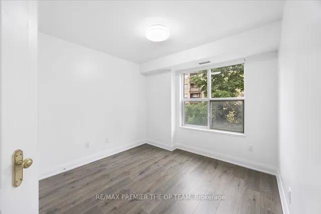 房产图片 16 - 多伦多斯帕迪纳路800号401单元