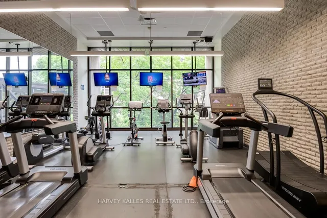 Additional image 30 of 33 Harbour Sq Unit 1605