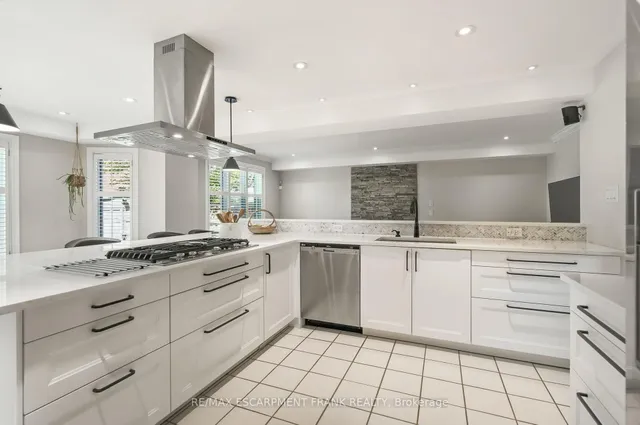 Additional image 13 of 205 Portage Lane