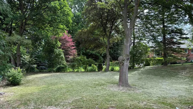 Additional image 4 of 107 Burbank Dr