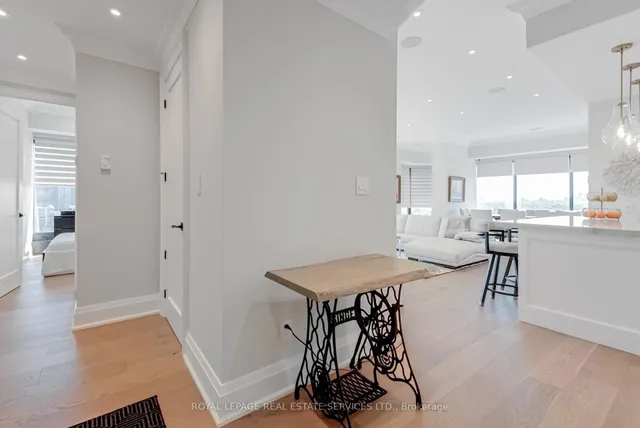 Additional image 10 of 2045 Lake Shore Blvd Unit 2508