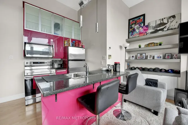 Additional image 13 of 276 King St Unit 207