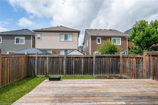 Additional image 11 of 25 Postmaster Dr