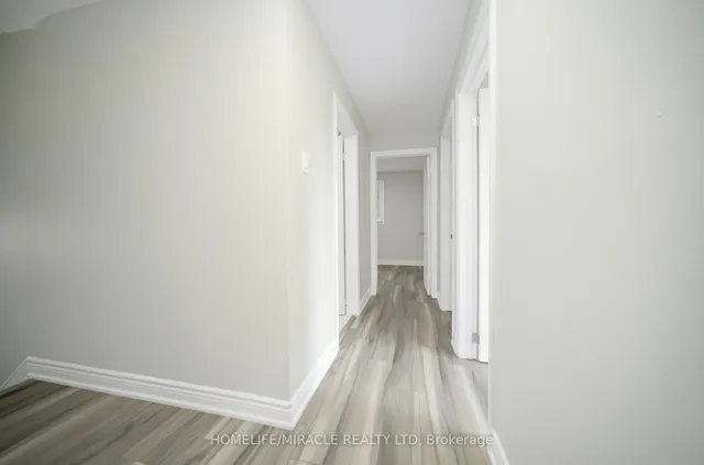 Additional image 21 of 3777 Woodruff Cres