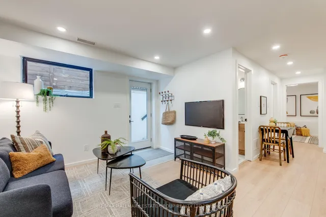 Additional image 43 of 47 Laing St