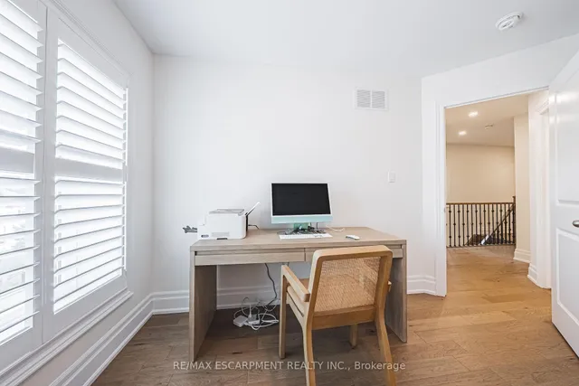 Additional image 38 of 111 Wilson St Unit 6