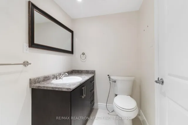 Additional image 38 of 44 Caracas Rd