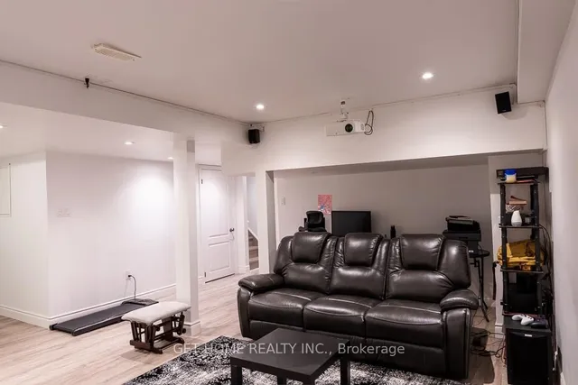 Additional image 15 of 43 Baby Pointe Tr