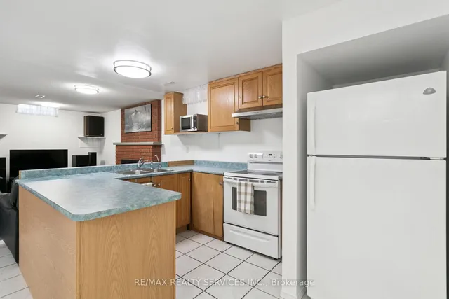 Additional image 34 of 16 Sunforest Dr