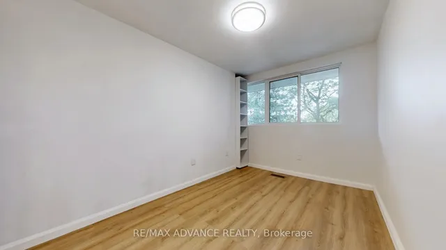 Additional image 17 of 165 Cherokee Blvd Unit 121