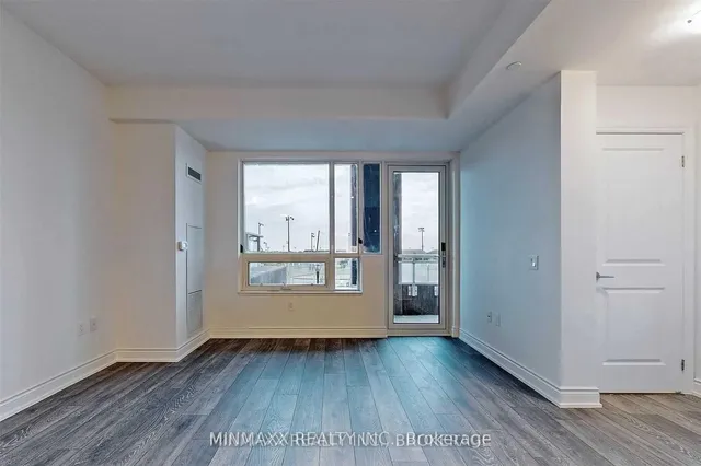 房产图片 21 - 1050 Main St 单元222