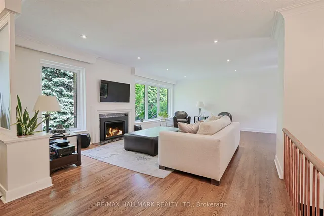 Additional image 7 of 1616 Islington Ave