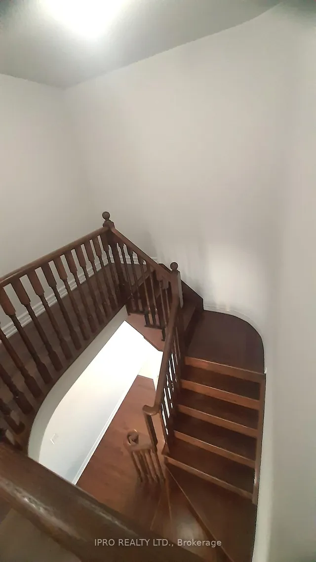 Additional image 27 of 33 Hatton Crt