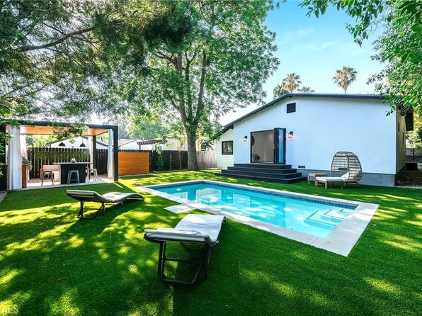 14328 Emelita St, Van Nuys, CA 91401