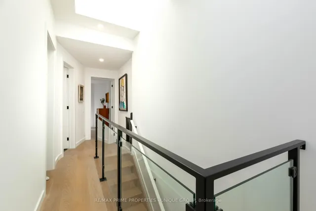 Additional image 27 of 137 Marlborough Pl