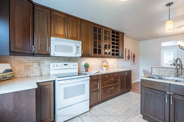 Additional image 9 of 140 Victor Blvd